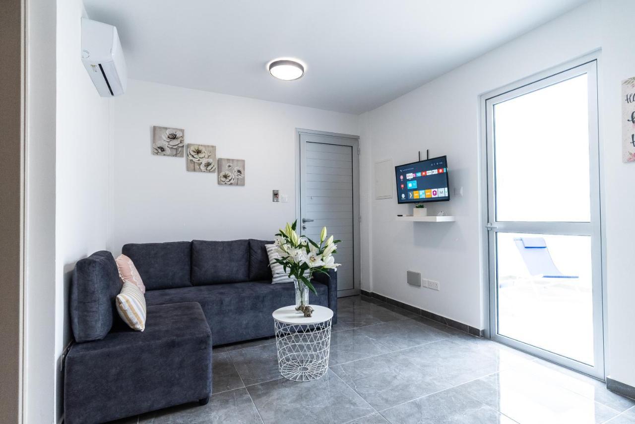 Spiros Luxury Apartments Agia Napa Exterior foto