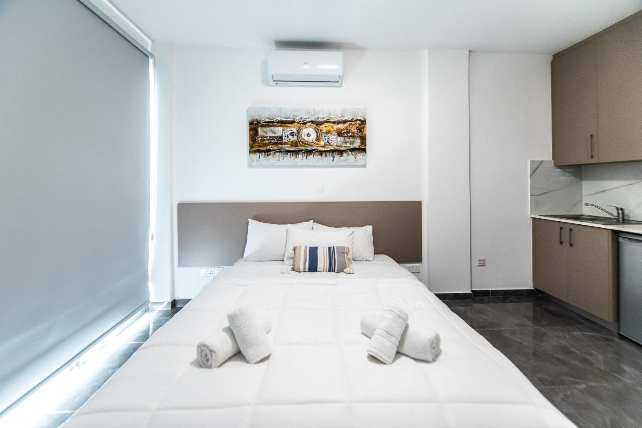 Spiros Luxury Apartments Agia Napa Exterior foto